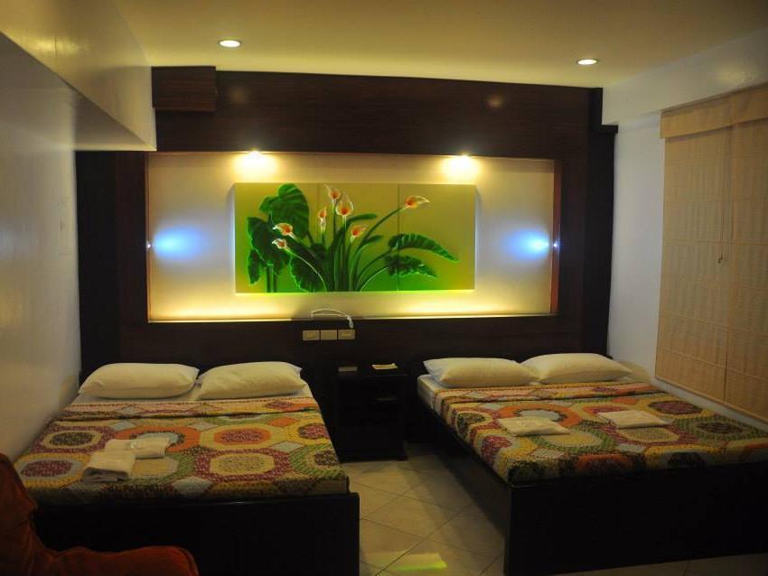 Jj Midcity Inn Tabaco Esterno foto